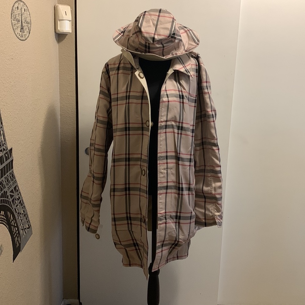 Women’s Reversible Jacket With Hat - Picture 3 of 3